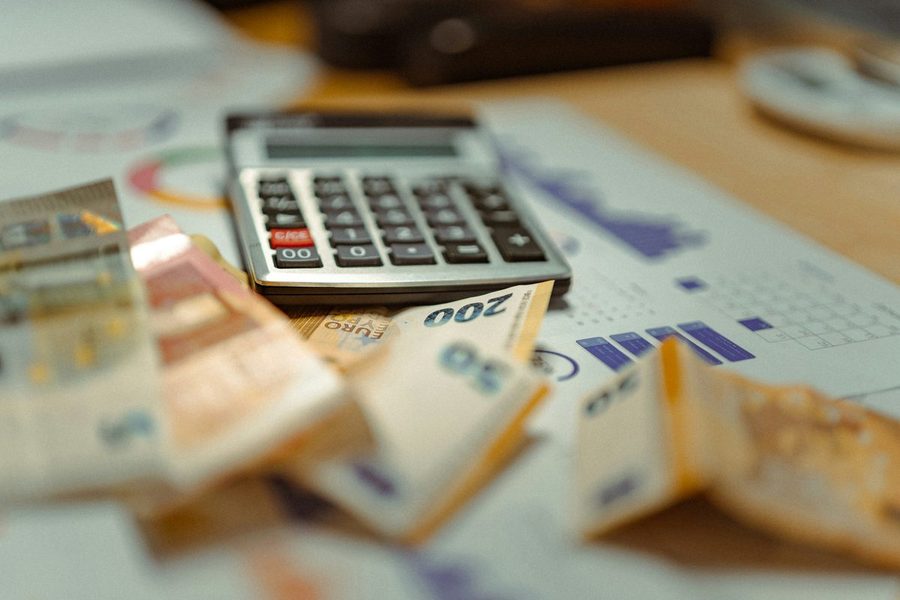 Desglose de variación de ingresos (P&L)